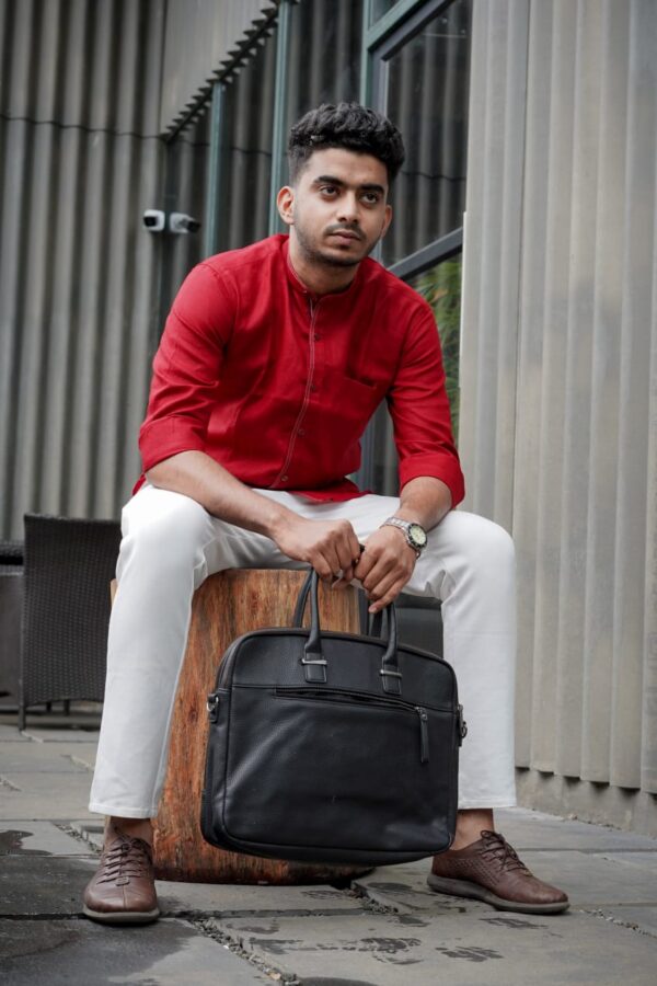 Crimson Charm Pure Linen Red Chinese Collar Men's Shirt - A stylish and versatile addition to your wardrobe.